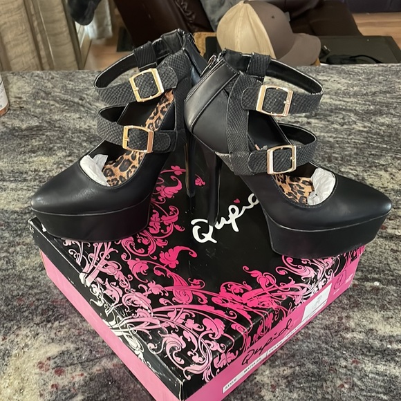 Qupid | Platform Heels - Picture 2 of 12